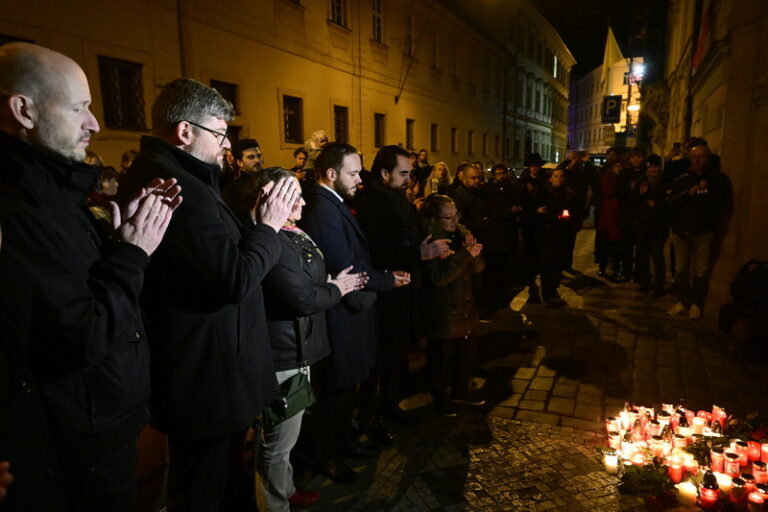 MZV vystaví kondolenční knihy k úmrtí Schwarzenberga dnes a v úterý