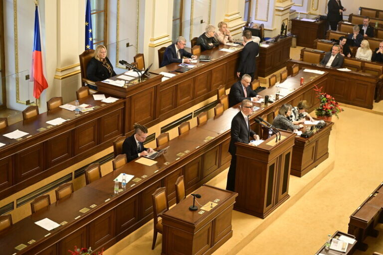 Poslanecké jednání o cenách energií skončilo bez výsledku