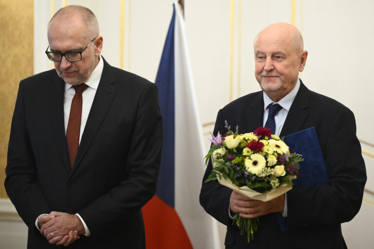 Ministr školství ocenil vědce, pedagogy i studenty a absolventy vysokých škol