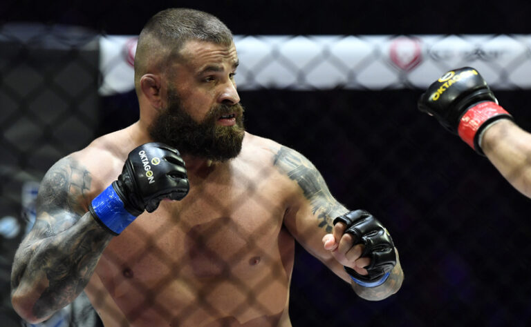 Krištofič nečekaně knokautoval Vémolu, „gamechanger“ ovládl Veličkovič