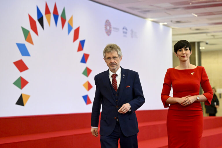 Vystrčil a Pekarová Adamová v Izraeli navštívili kibucy napadené Hamásem