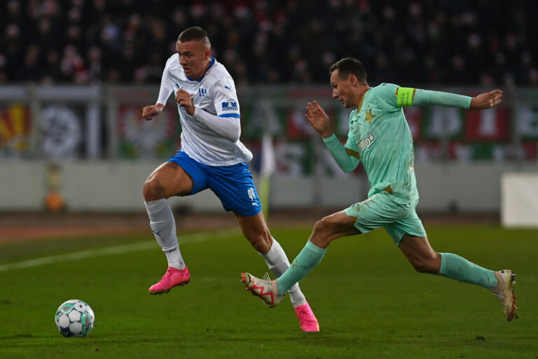 19. kolo: Slavia otočila zápas v Ostravě, Sparta navzdory oslabení porazila Teplice