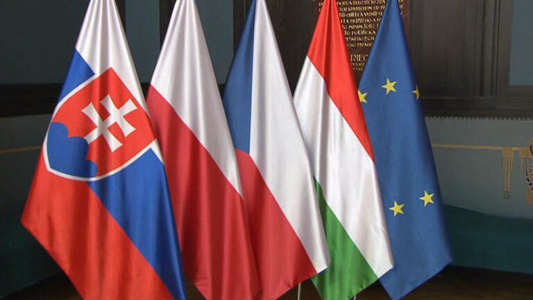 Visegrádská skupina podporuje Ukrajinu.