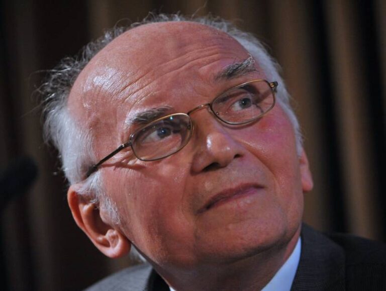 Zemřel astronom Luboš Kohoutek, objevitel slavné Kohoutkovy komety