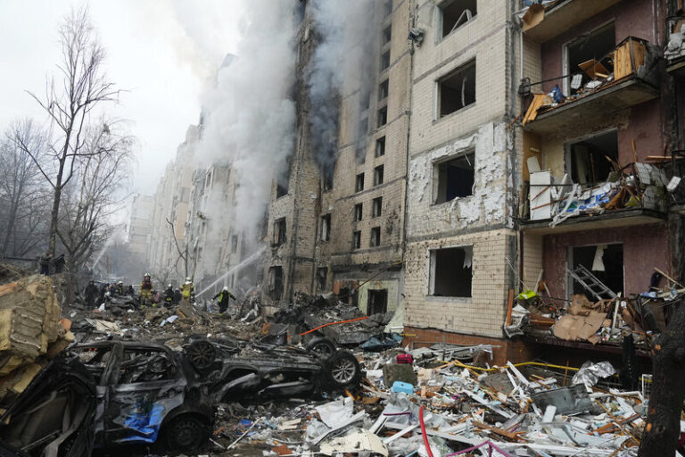 Rusko podniklo rozsáhlý vzdušný úder na Ukrajinu