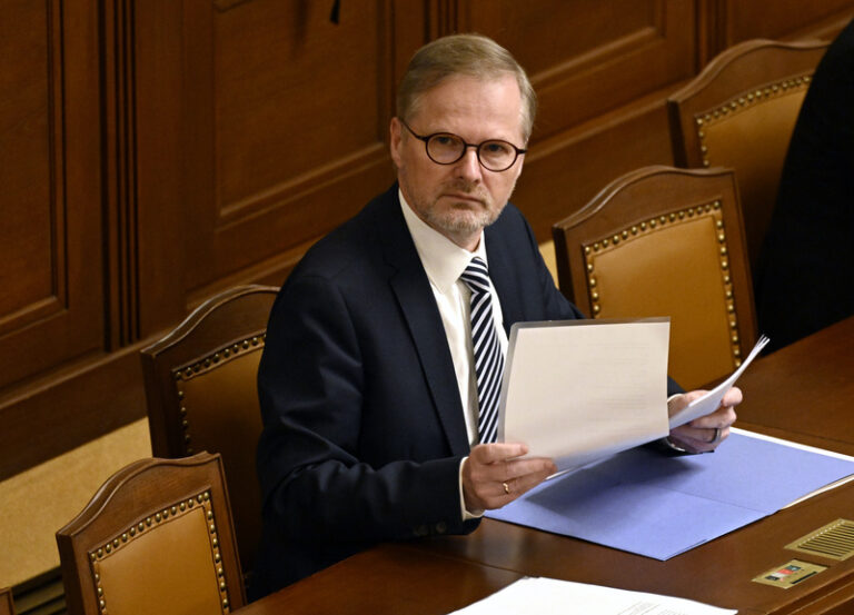 Nikdo v Evropě se nechystá posílat vojáky na Ukrajinu, řekl Fiala