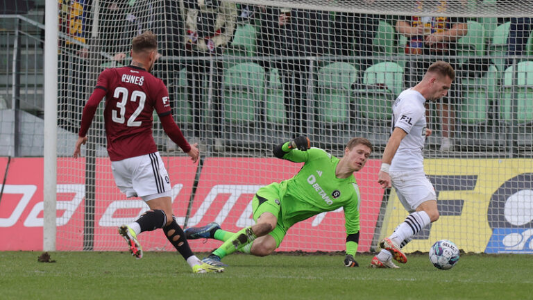 20. kolo: Sparta na úvod ligového jara vyhrála v Karviné, Plzeň jen remizovala