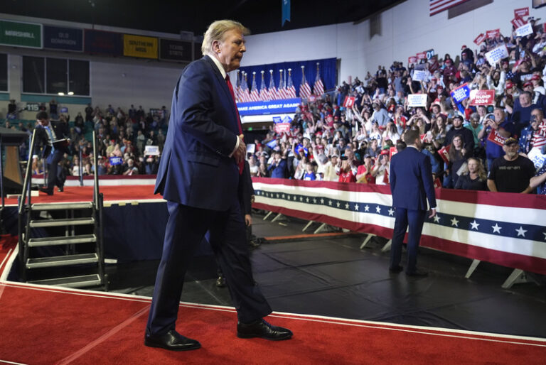 NATO v zatím nejsilnější pozici, míní Lipavský, Babiš Trumpovu výroku nevěří