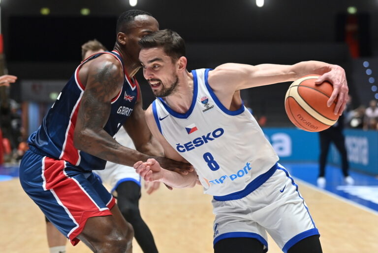 Basketbalisté zdolali Velkou Británii 90:82 a poprvé v kvalifikaci o ME uspěli