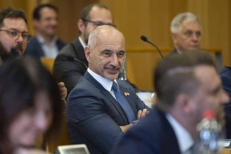 Hejtmani se většinově shodli na změně rozpočtového určení daní