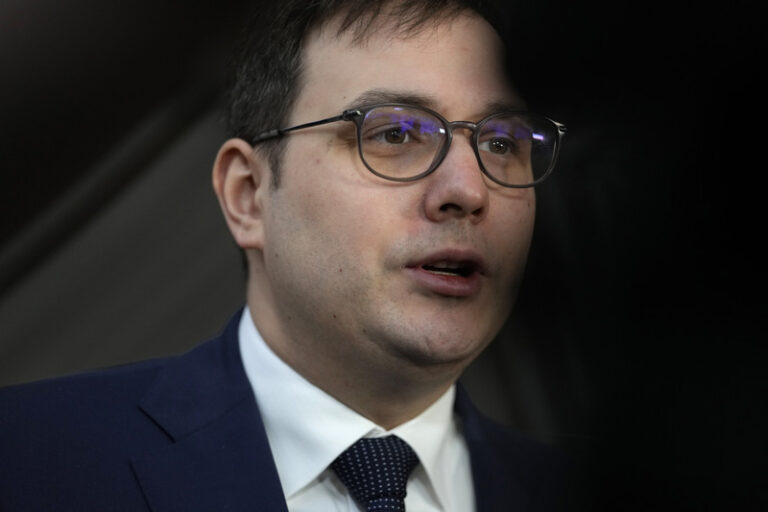 Delegace ministra Lipavského kvůli poruše letadla uvázla v Indii