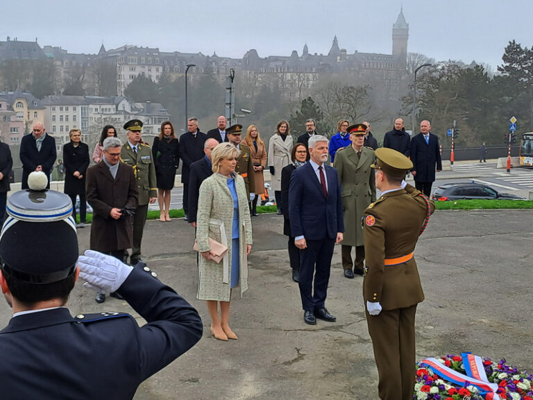 Lucemburský premiér ocenil plán ČR na munici pro Ukrajinu, příspěvek neoznámil