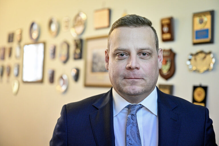 Ředitelem NBÚ jmenovala vláda od května Jana Čuřína