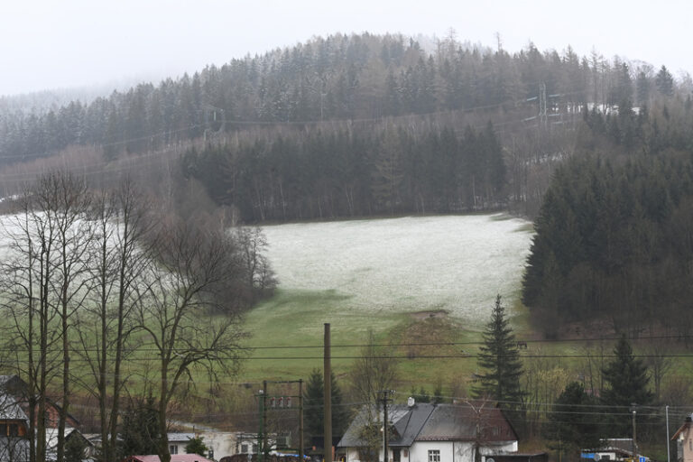 Po chladnějším začátku týdne přijdou Velikonoce s letními teplotami