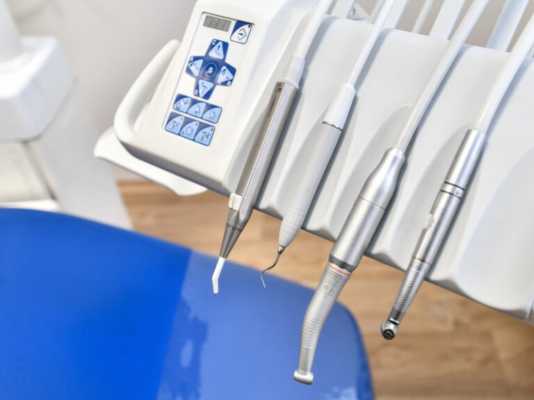 MZd zveřejnilo návrh změn pojištění, kritizují ho někteří odborníci i pojišťovny