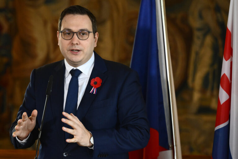 Lipavský vyzval další země, aby se zapojily do nákupu munice pro Ukrajinu