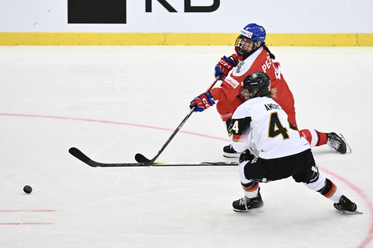 České hokejistky udolaly ve čtvrtfinále MS Německo, čeká je Kanada