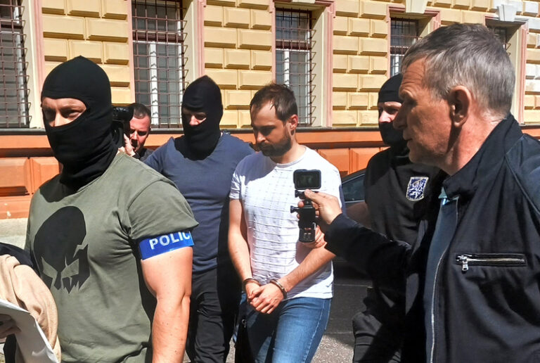 Soud v Liberci poslal do vazby dva obviněné v kauze spojené s radnicí