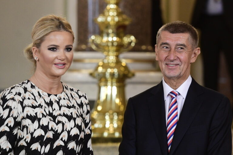 Expremiér Babiš oznámil rozchod s manželkou Monikou