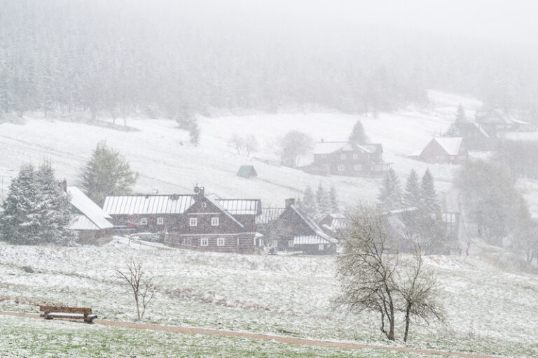 Na hory se vrátila zima, na Šumavě napadlo přes 30 cm sněhu