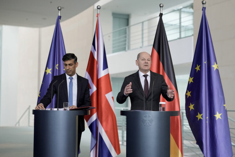 Německý kancléř Scholz střely Taurus Ukrajině neposkytne, zemi ale podpoří