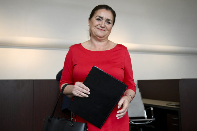 Pavel přijal demisi ministryně Langšádlové, v pondělí ji nahradí Tuleja