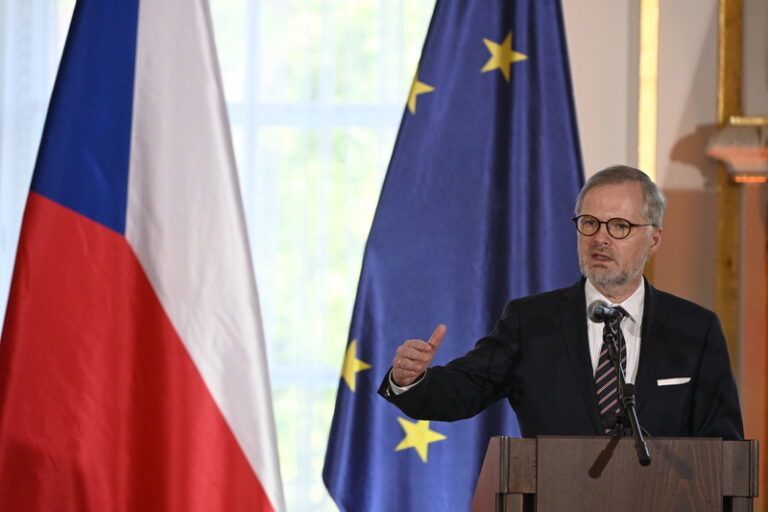 Fiala: Skupina zemí EU vyzve k důraznějšímu čelení migraci