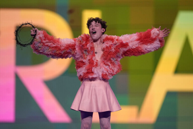 Letošní Eurovizi vyhrálo Švýcarsko s písní The Code od Nema