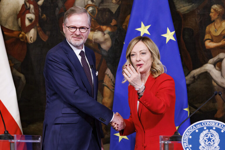 Fiala se v Římě sešel s premiérkou Meloniovou, jednali o migraci