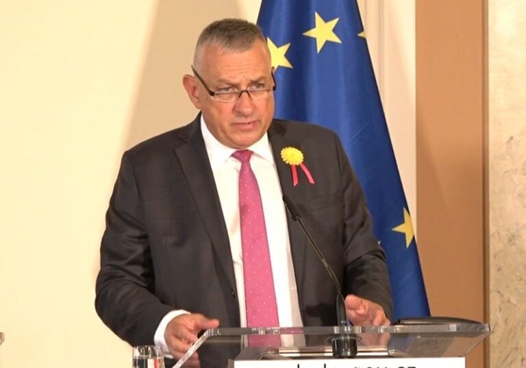 Vláda přerušila jednání o zákonu o podpoře bydlení, přetrvávají rozpory