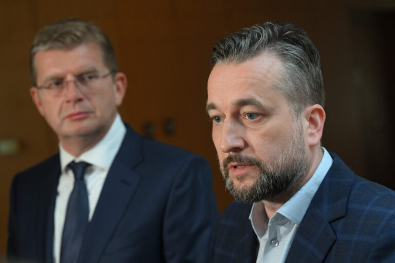 Analytik: Slovenská vláda se atentát na Fica pokusí využít k obraně před kritiky