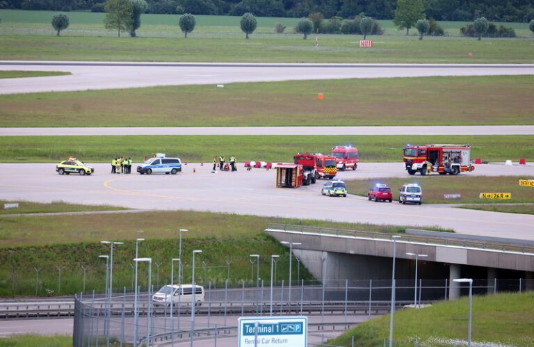 Klimatičtí aktivisté dočasně ochromili provoz letiště v Mnichově
