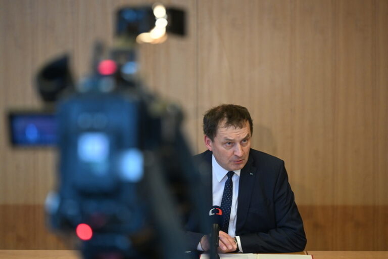 Děkankou Národohospodářské fakulty VŠE je Adéla Zubíková, jmenoval ji rektor