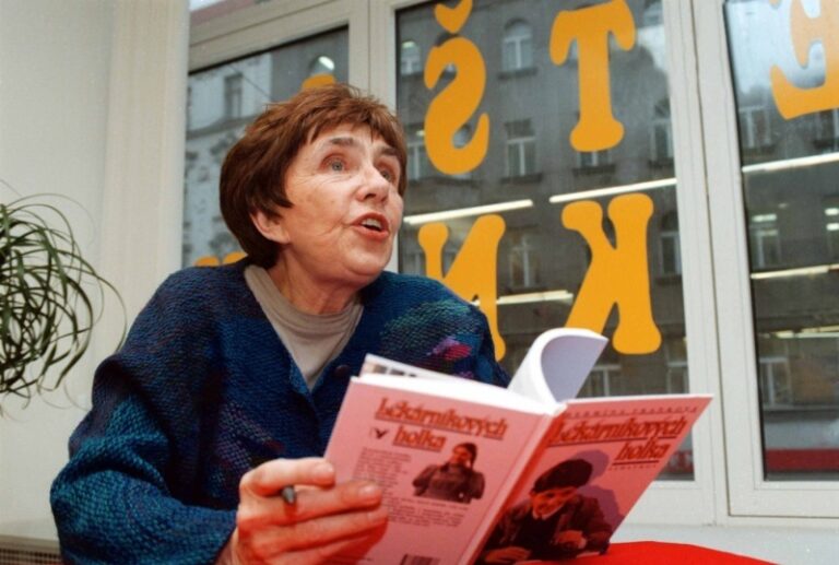 V Praze se dnes rozloučí se spisovatelkou a scenáristkou Hermínou Frankovou