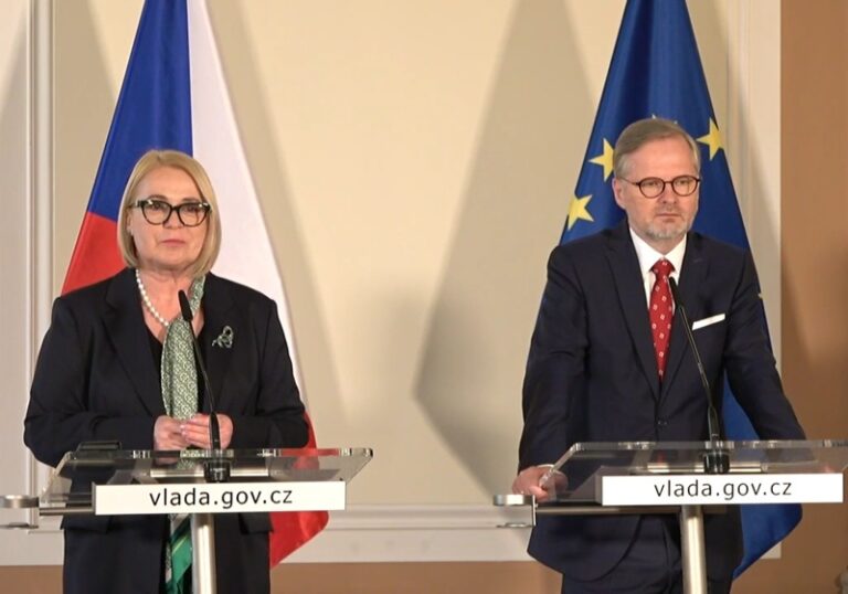 Za 77 tanků Leopard 2A8 by měla česká vláda zaplatit 52 miliard Kč