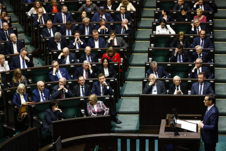 Polský parlament odmítl zákon o dekriminalizaci pomoci při potratech