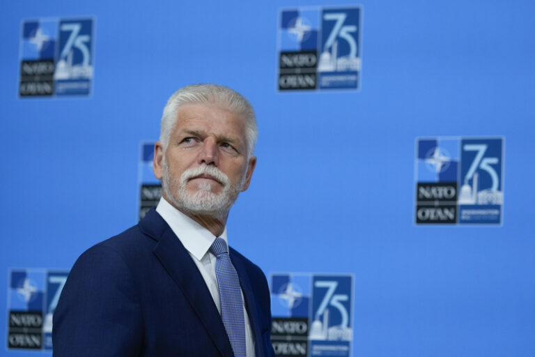 Pavel podpořil dodávku protivzdušné obrany Ukrajině i vstup do NATO