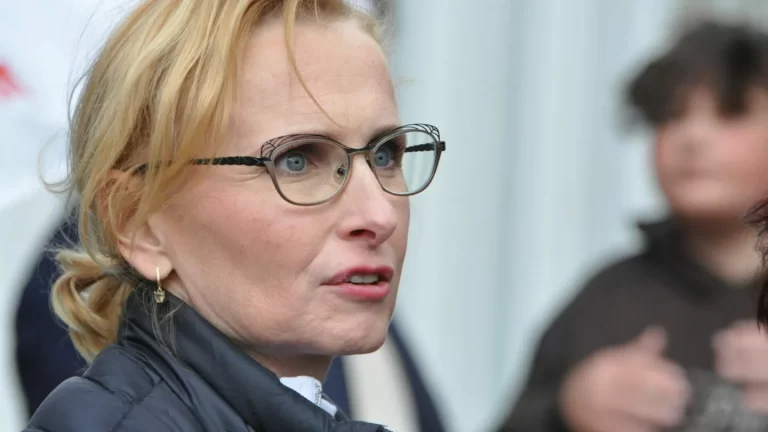 Lipavský usadil Konečnou. Zaváhal jsem, za jaký stát jste byla zvolena, odpověděl na její otevřený dopis