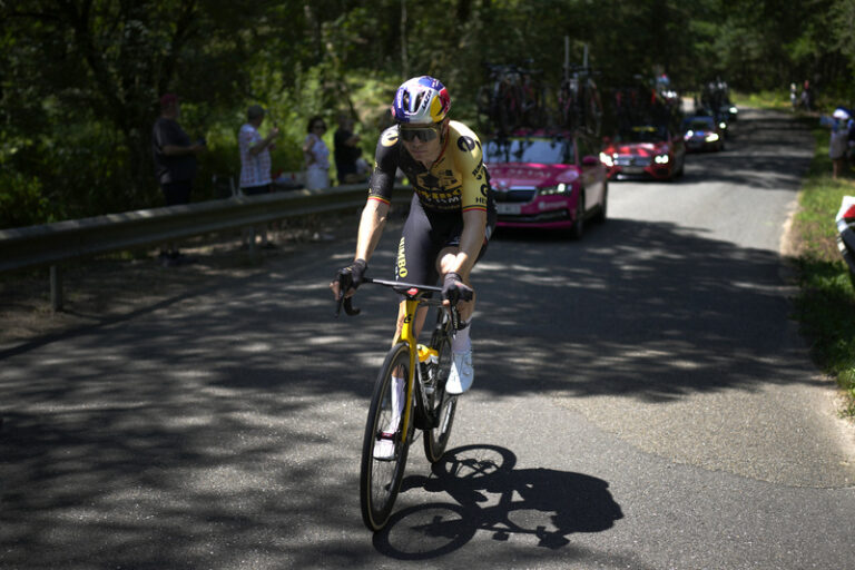 Vacek byl na Vueltě podruhé druhý, ve spurtu nestačil na Van Aerta