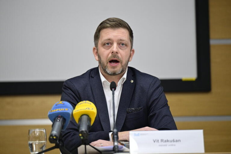 Odborář: Vnitro spíše nepočítá s letošním zvýšením platů příslušníků sborů