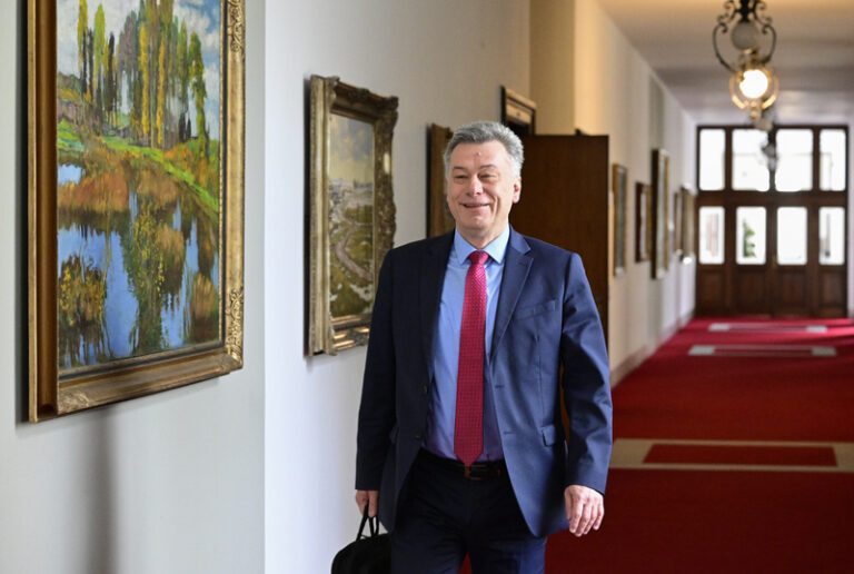 Advokátům se od ledna zvýší odměny, Blažek podepsal nový advokátní tarif