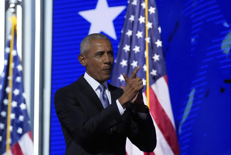 USA jsou podle Obamy připraveny na prezidentku Harrisovou