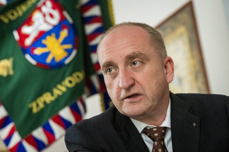 Vojenské zpravodajství: Hrozbami jsou válka na Ukrajině či Blízký východ