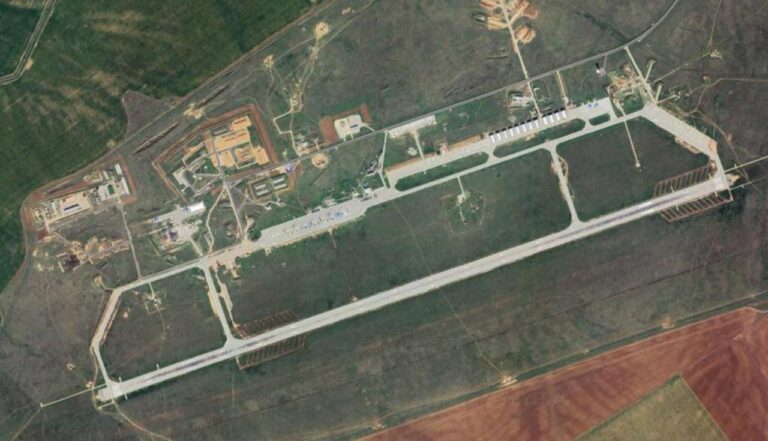 Ukrajina útočí: ruské vojenské letiště v Marynivce vyhořelo v důsledku útoku dronu