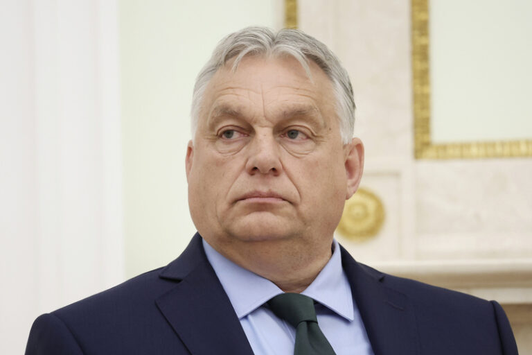 Maďarsko se vždy brání, řekl Orbán a výroky spolupracovníka označil za chybu