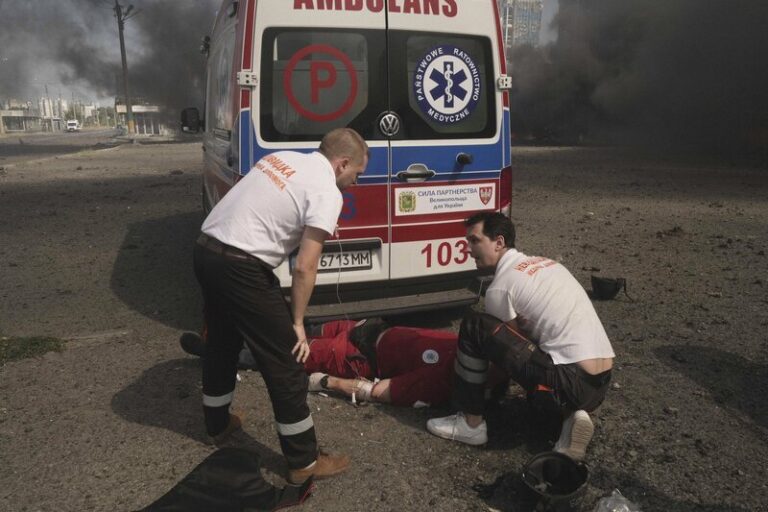 Ruský útok v Poltavě zabil 47 lidí a více než 200 zranil, uvedl Kyjev