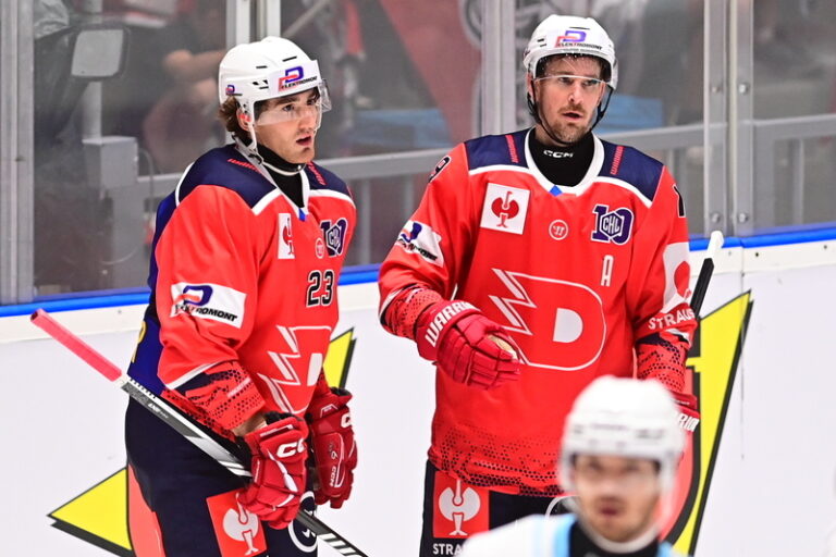 Pardubice ve Straubingu třikrát inkasovaly v oslabení a v Lize mistrů prohrály