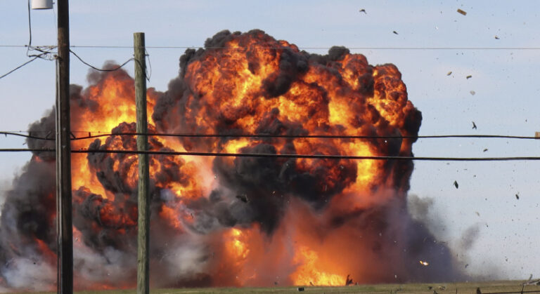 Ukrajinské drony podle sociálních sítí útočily na ruské letiště u Majkopu