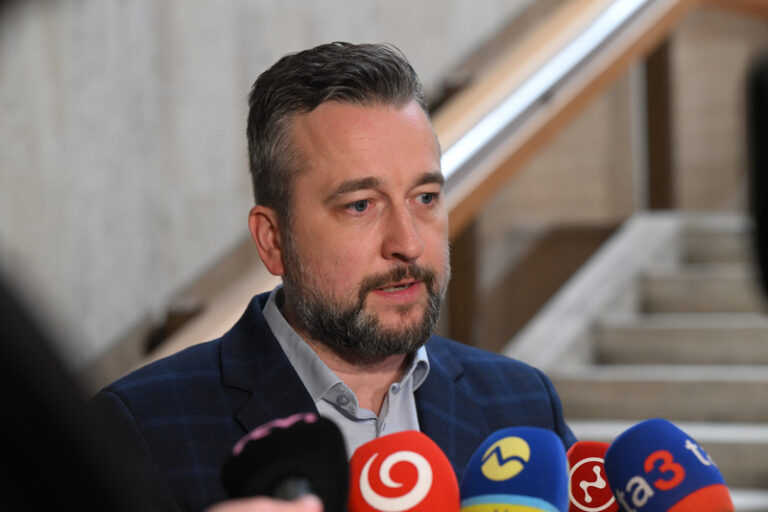 Europoslanec Blaha se v Rusku omlouval, podle něj za rusofobii na Západě