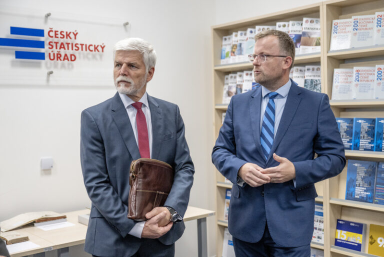 Prezident Pavel navštívil Český statistický úřad